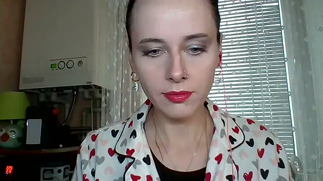 LuminousLady online show from 11-09-25, 11:30