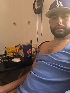 Snapshot of dickman10 chatting on 03-09-25, 05:17 dickman10 online show from 03-09-25, 05:17