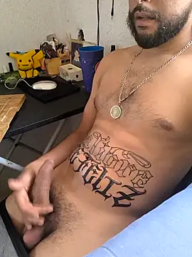 Snapshot of dickman10 chatting on 03-19-25, 10:09 dickman10 online show from 03-19-25, 10:09