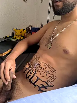 Snapshot of dickman10 chatting on 03-20-25, 10:07 dickman10 online show from 03-20-25, 10:07