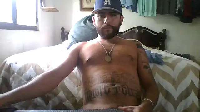 Snapshot of dickman10 chatting on 09-18-25, 04:03 dickman10 online show from 09-18-25, 04:03