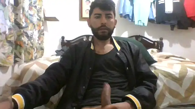 Snapshot of dickman10 chatting on 10-09-25, 01:09 dickman10 online show from 10-09-25, 01:09