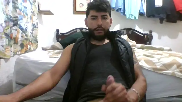 Snapshot of dickman10 chatting on 10-12-25, 01:10 dickman10 online show from 10-12-25, 01:10