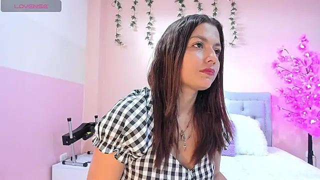 Snapshot of littletammy4u_ chatting on 10-09-25, 12:36 littletammy4u online show from 10-09-25, 12:36