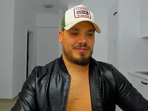 ZackMasterss online show from 11-06-25, 12:11