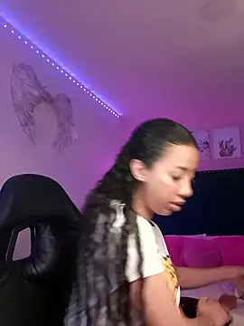 SallyWhitee online show from 01-09-26, 05:32