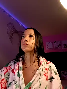 SallyWhitee online show from 02-17-26, 05:26