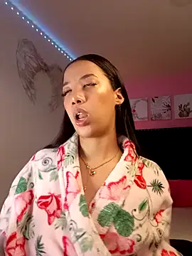 SallyWhitee online show from 02-24-26, 04:32