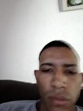 Mineirinho043 online show from 02-18-25, 06:47