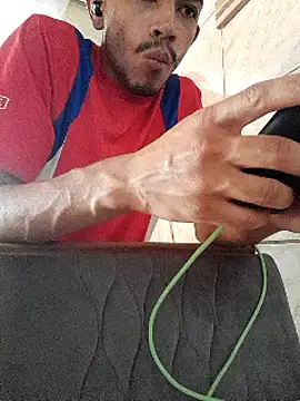 Mineirinho043 online show from 03-14-25, 05:13