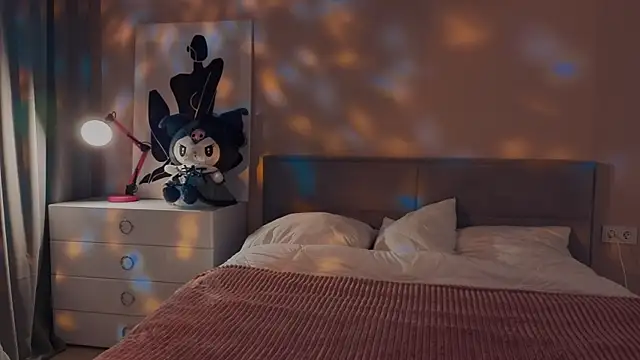 Mia Luw online show from 09-08-25, 06:18