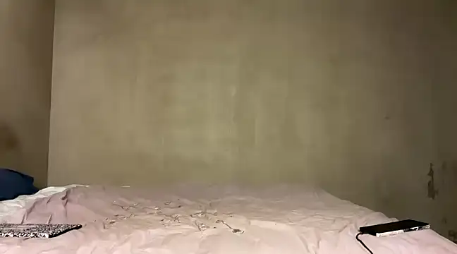 Snapshot of SophieStarShine chatting on 03-08-25, 10:34 SophieStarShine online show from 03-08-25, 10:34