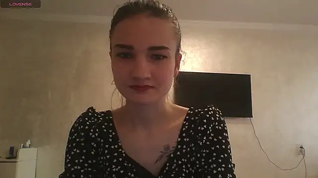 Snapshot of RoyalDessertt chatting on 03-07-25, 08:34 RoyalDessertt online show from 03-07-25, 08:34