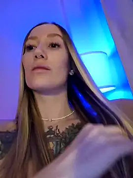 Snapshot of Pussy_Drive03 chatting on 02-23-25, 03:18 Pussy Drive03 online show from 02-23-25, 03:18