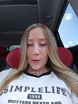 Snapshot of Pussy_Drive03 chatting on 03-22-25, 07:47 Pussy Drive03 online show from 03-22-25, 07:47