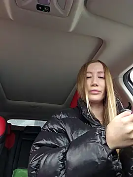 Snapshot of Pussy_Drive03 chatting on 10-21-25, 04:57 Pussy Drive03 online show from 10-21-25, 04:57