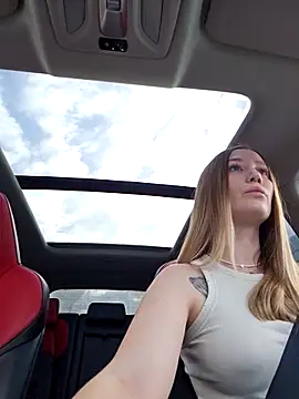 Snapshot of Pussy_Drive03 chatting on 10-28-25, 03:54 Pussy Drive03 online show from 10-28-25, 03:54