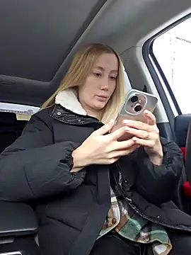 Snapshot of Pussy_Drive03 chatting on 11-28-25, 06:05 Pussy Drive03 online show from 11-28-25, 06:05