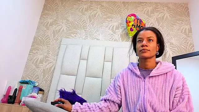 dafnnelewis online show from 02-13-26, 11:17