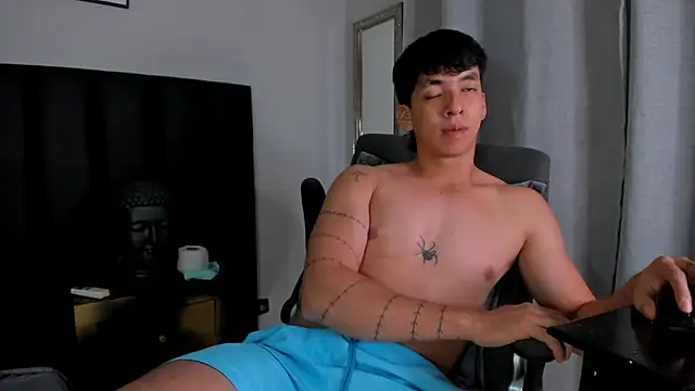 ISAAC CRYSTON online show from 03-22-25, 08:18