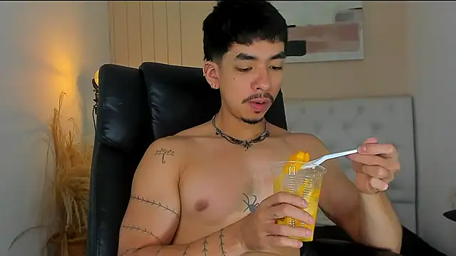 Snapshot of ISAAC_CRYSTON chatting on 02-10-26, 08:46 ISAAC CRYSTON online show from 02-10-26, 08:46