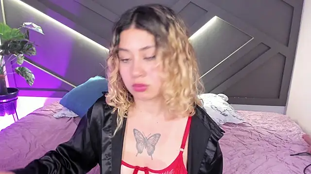 cloe palmer online show from 02-15-25, 05:19