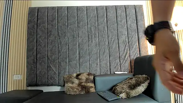 ANDRES STUD online show from 09-11-25, 04:23