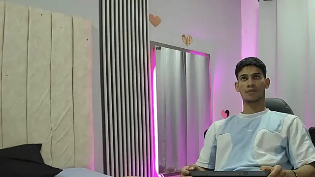 ANDRES STUD online show from 11-05-25, 04:23