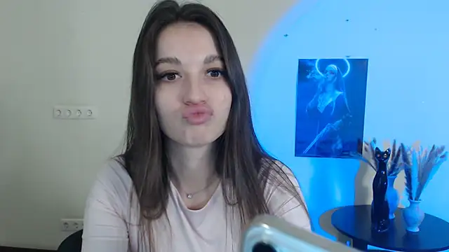 Eva Eldis online show from 03-10-25, 04:25