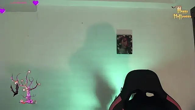 Snapshot of alaia_sweetxxx chatting on 10-22-25, 01:17 alaia sweetxxx online show from 10-22-25, 01:17