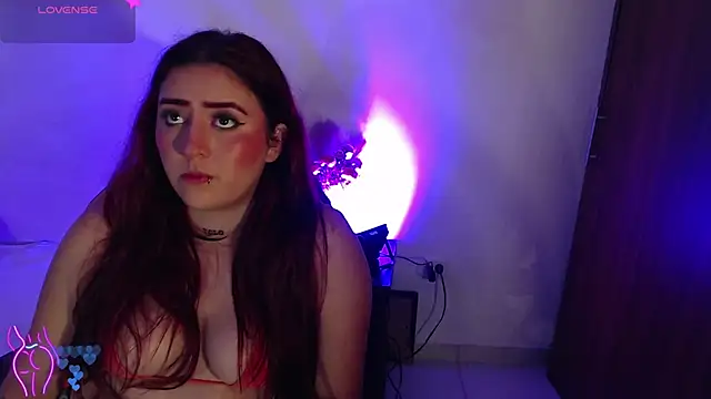 Snapshot of alaia_sweetxxx chatting on 11-22-25, 01:48 alaia sweetxxx online show from 11-22-25, 01:48