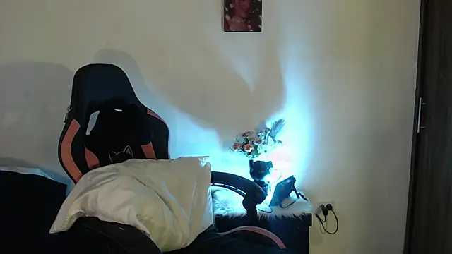 Snapshot of alaia_sweetxxx chatting on 11-29-25, 01:19 alaia sweetxxx online show from 11-29-25, 01:19