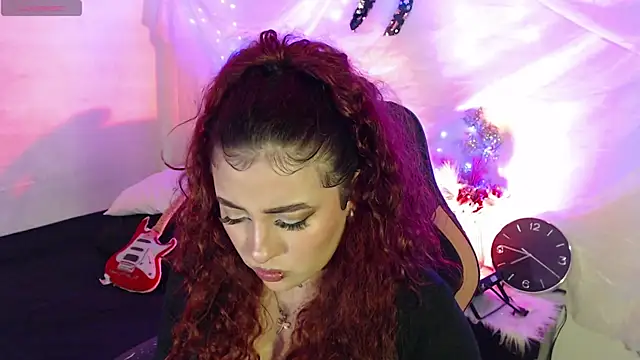 Snapshot of alaia_sweetxxx chatting on 12-16-25, 12:48 alaia sweetxxx online show from 12-16-25, 12:48