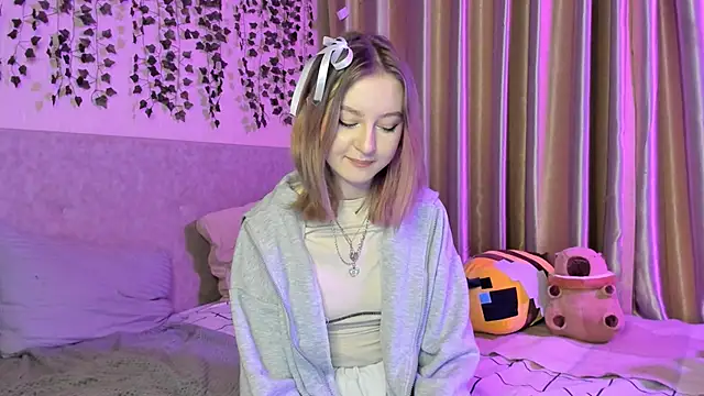 Snapshot of margorazentals chatting on 03-08-25, 10:34 margorazentals online show from 03-08-25, 10:34