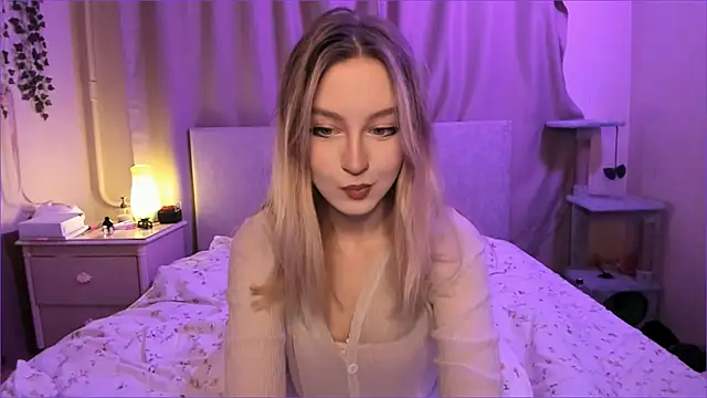 Snapshot of margorazentals chatting on 09-15-25, 08:20 margorazentals online show from 09-15-25, 08:20