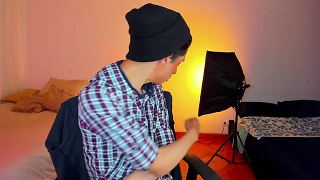 steve  gray online show from 03-06-25, 06:48