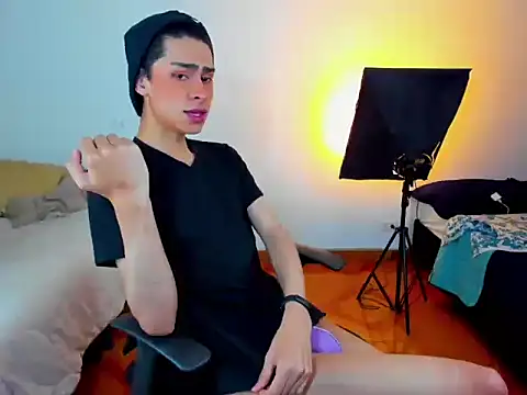 steve  gray online show from 03-10-25, 07:07