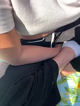 Snapshot of shakybabyx chatting on 03-19-25, 12:45 shakybabyx online show from 03-19-25, 12:45