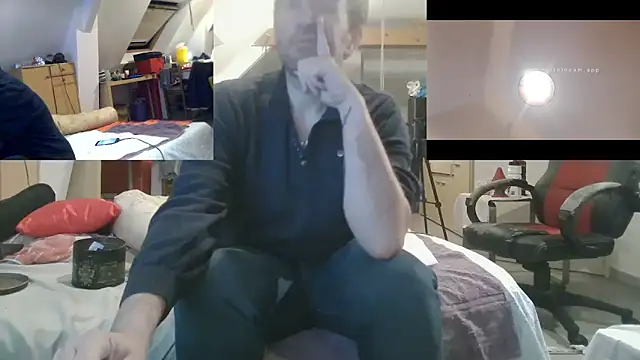 Snapshot of Mastersanges chatting on 09-18-25, 08:00 Mastersanges online show from 09-18-25, 08:00