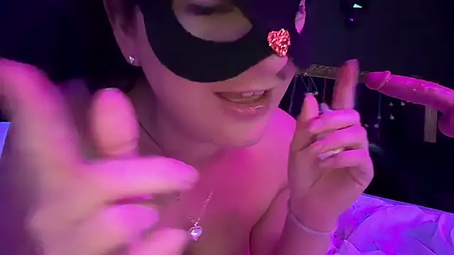 Loveblackzilla online show from 02-20-25, 11:42