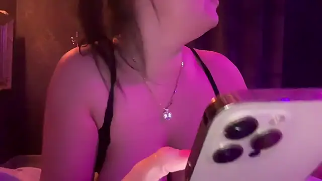 Loveblackzilla online show from 03-09-25, 11:46