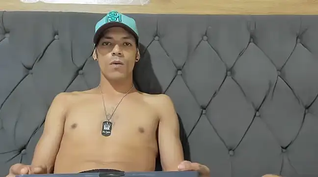 guyeifmaxiro online show from 02-28-25, 12:21