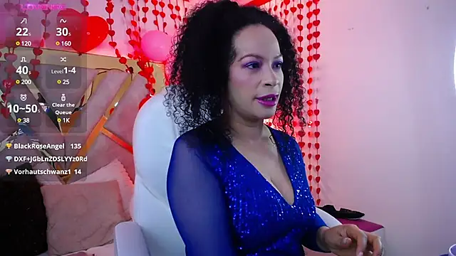 Snapshot of Cintiia_Holmes chatting on 02-11-25, 11:43 Cintiia Holmes online show from 02-11-25, 11:43