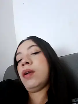 Sami Evanns online show from 12-20-25, 02:40