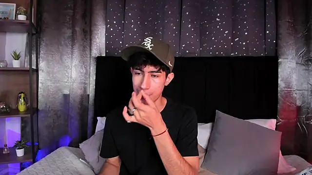 NovaaWheler online show from 10-31-25, 12:50