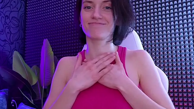 roxy riot  online show from 02-28-25, 07:37