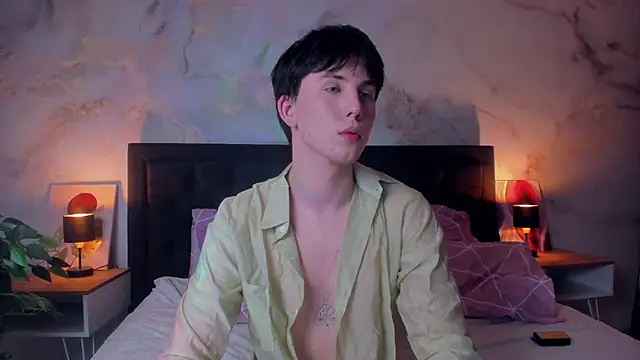 AdrianoAubert online show from 11-15-25, 03:52