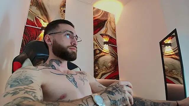 Luke davis01 online show from 11-14-25, 01:10