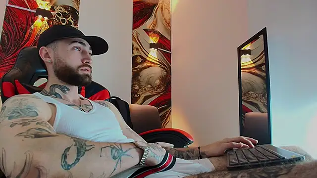 Luke davis01 online show from 12-05-25, 01:20