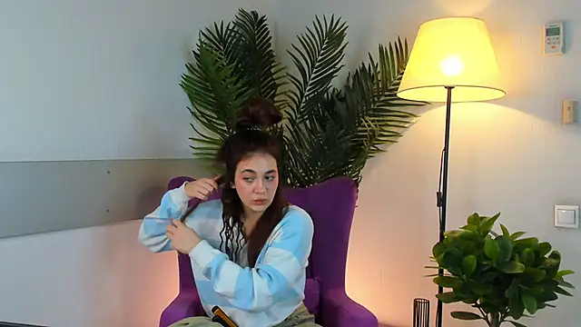 Snapshot of PortiaBellew chatting on 02-07-25, 10:50 PortiaBellew online show from 02-07-25, 10:50